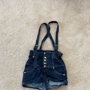 Overall shorts